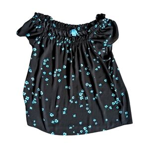 CeCe Black top with blue flowers. Size S